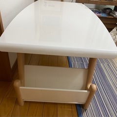 家具 テーブル の画像