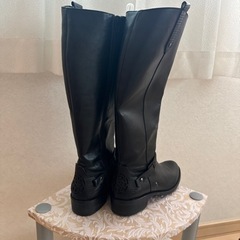 ロングブーツの画像