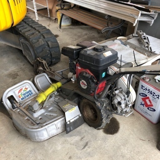 オーレック　　畦道草刈り機自走式