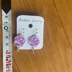 梅結びピアスの画像