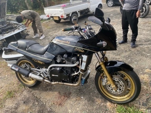 カワサキGPZ900R A8