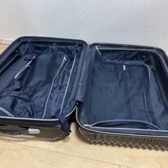 キャリーケースの画像