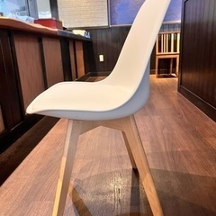 家具 椅子 ダイニングチェアの画像