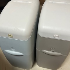 アップリカ　ニオイポイ　おむつペール　おむつバケツ　2こセット値下げ　