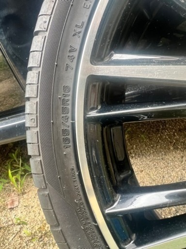 車のパーツ タイヤ、ホイール