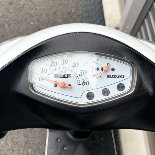 2318.定番人気　アドレスv50 白メーターモデル　バッテリー新品　千葉県柏市　即日配送可能