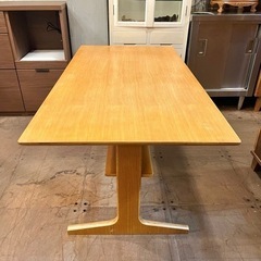 《売約済》【武蔵小山店】 無印　無印良品　MUJI  リビングでもダイニングでもつかえるテーブル　オーク材　リビングでも　ダイニングでも　デニム　テーブル　ダイニングテーブルの画像