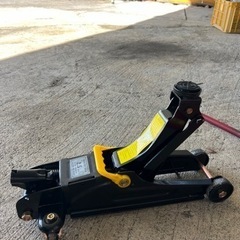 ジャッキ（2．5トン）の画像