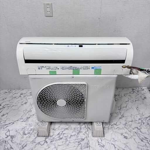 18655  TOSHIBA ルームエアコン 100V  ～6畳【標準取付工事費15,000円～】◆大阪市内・東大阪市他 6,000円以上ご購入で無料配達いたします！◆ ※京都・高槻・枚方方面◆神戸・西宮・尼崎方面◆生駒方面、大阪南部方面　それぞれ条件付き無料配送あり！