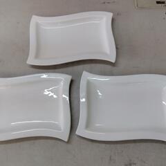 【お譲りします！】お皿 （ウェーブ） 3枚セット　zf‐7の画像