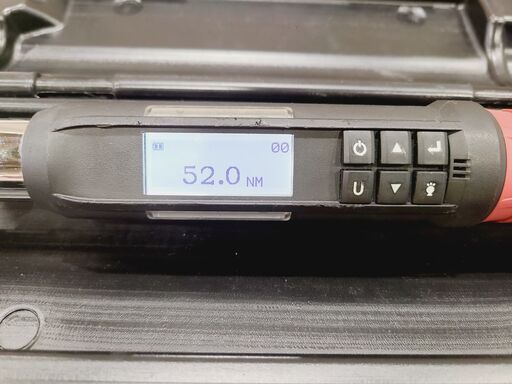 スナップオン角度計測機能付きデジタルトルクレンチ
