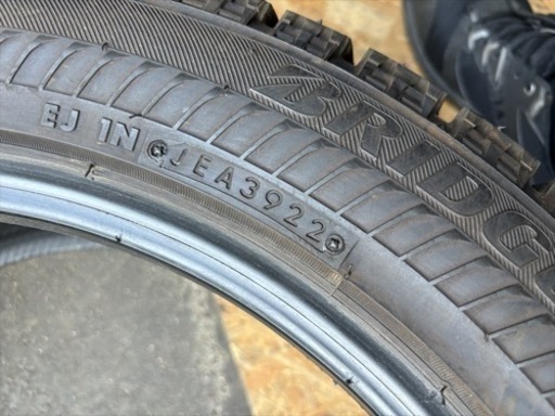 スカイライン等 中古ランフラットタイヤ[ブリヂストン BLIZZAK RFT 225/50RF18 22年 ]