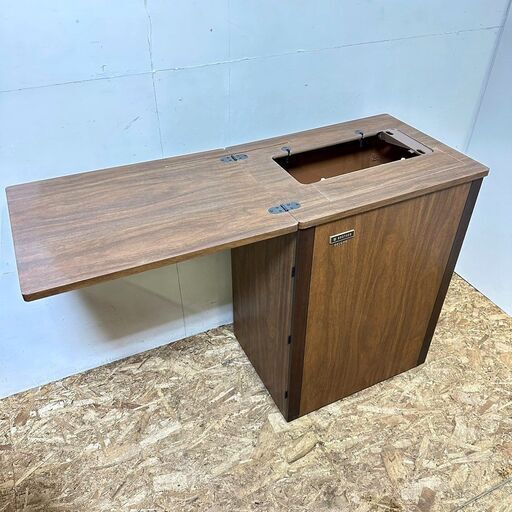 【未使用品】ブラザー/BROTHER ミシン台 LC-220 高級キャビネット DELUXE /SL2