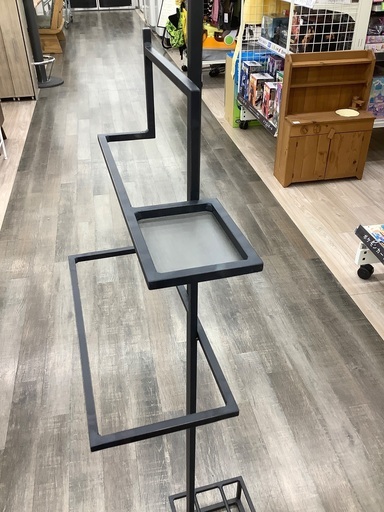 杉山製作所のオブジェスタンドのご紹介！（トレファク寝屋川）