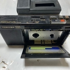昭和レトロ　TOSHIBA 　東芝カセットプレイヤーの画像