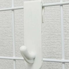 【受付終了】突っ張りネット間仕切り「便利グッズ」壁際やちょっとした隙間にも！お部屋の仕切りにも使えて便利♪伸縮するので天井の高さに合わせて調節可能♪幅35cm高さ200~275cm！使用期間は１年程の画像
