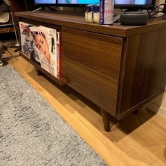 テレビ台の画像