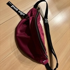 ニコアンドウエストポーチ新品未使用