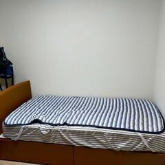 ニトリのシングルベッドの画像