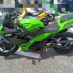 カワサキニンジャ400バイクの画像