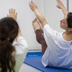 【デスクワーカー専門】セミパーソナルピラティスの画像