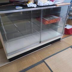 アルミ　宝石箱　ジュエリー　ガラスケース　家具 収納家具