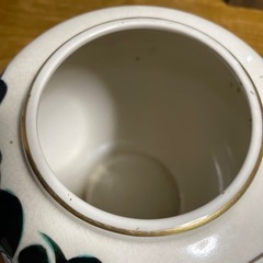 大きな花瓶の画像