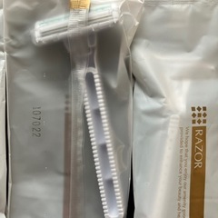 ホテルのカミソリ10本の画像