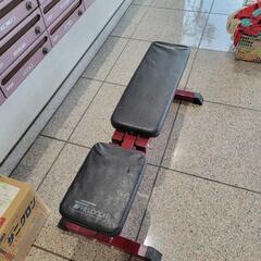 インクラインベンチ