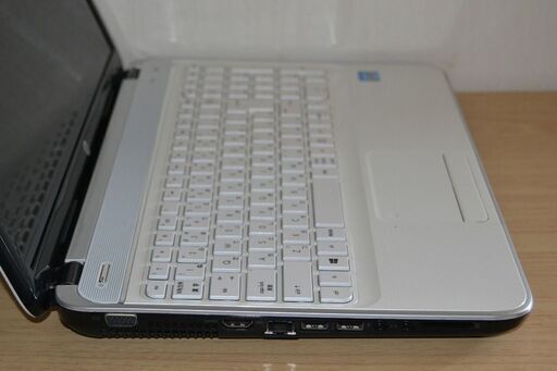 ◇格安！ ノートパソコン #135　Win11　新規インストール-//認証済み！　ACアダプタ付属!!