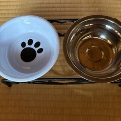 断捨離セール中⭐️小型犬用ごはん皿お水入れセット