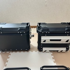 バイク用汎用パニアケース 38L　の画像