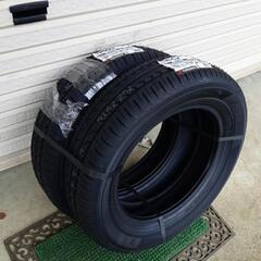 車のパーツの画像