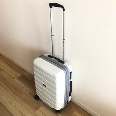 【7/28まで先着順】北谷町港　スーツケース キャリーバッグ -機内持ち込みサイズ の画像