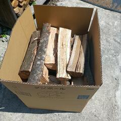 薪販売致します　未燥薪　小分け有　スウェーデントーチの画像