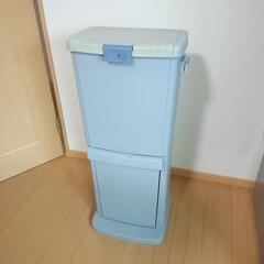 タワー型ゴミ箱