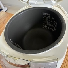 炊飯器の画像