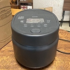 IRISオーヤマ　炊飯器　3合炊き　使用期間数ヶ月
