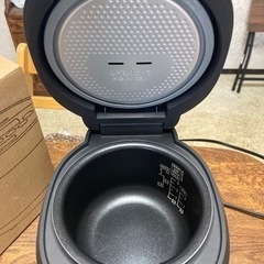 IRISオーヤマ　炊飯器　3合炊き　使用期間数ヶ月の画像