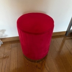 ドレッサーの椅子