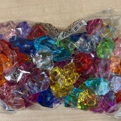 おもちゃの宝石