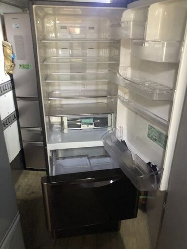 NO 266 ?北九州市内配送設置無料✨?　冷蔵庫・冷凍庫 真空チルド R-S3700FV(XT) [クリスタルブラウン]