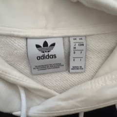 服/ファッション パーカー レディースの画像
