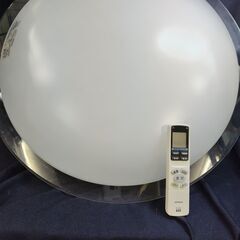 日立　LEDシーリングライト　LEC-AH815B　 2013年製
