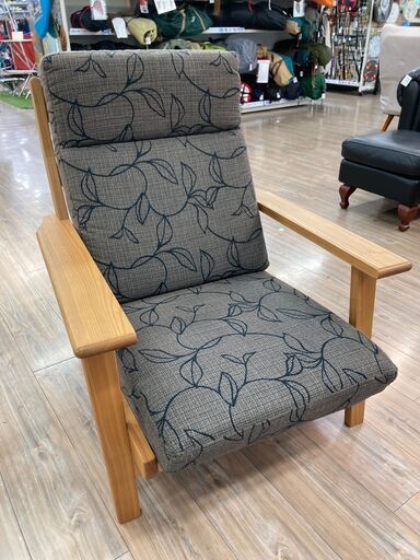 NAGANO INTERIOR 　1人掛けソファーのご紹介です。