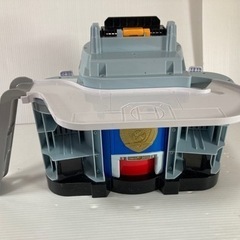 トミカ ぐるっと変形 DXポリスステーション おもちゃの画像