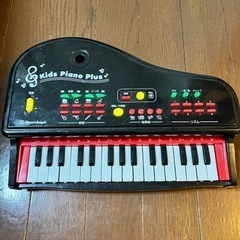 おもちゃ　ピアノ