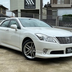 【自社ローン可】クラウンロイヤルサルーンの画像