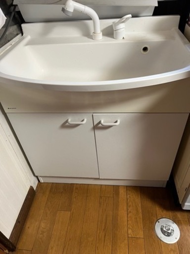 洗面台と化粧鏡　15000円　特価！中古