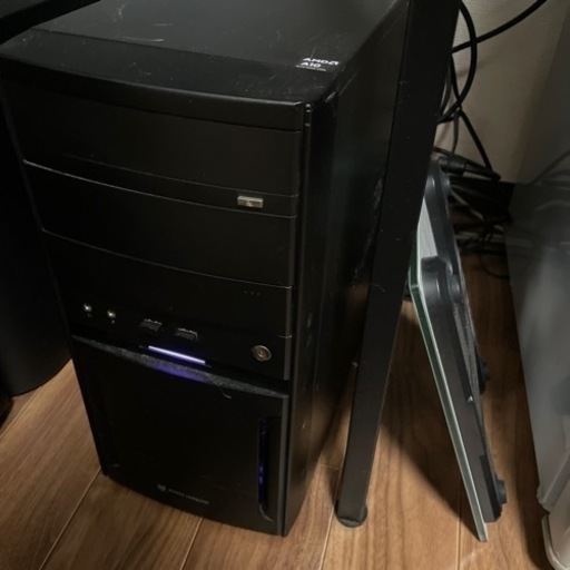 できれば明日までに取りにこれる方！家具 　パソコン　オフィス用家具 机　